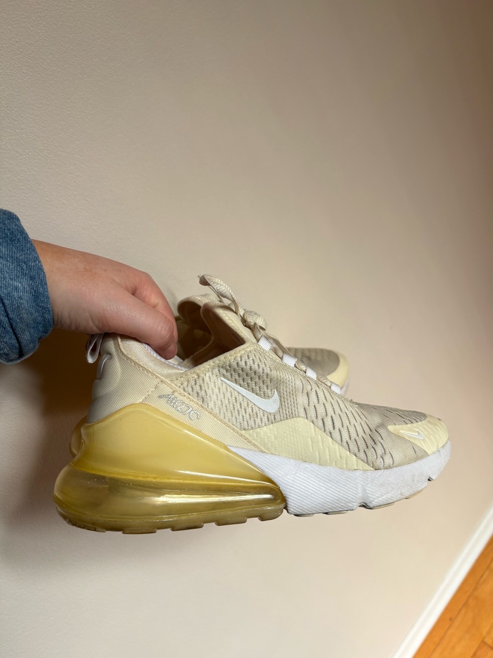 Nike Air Max 70 - Coconut Milk Saturn Gold